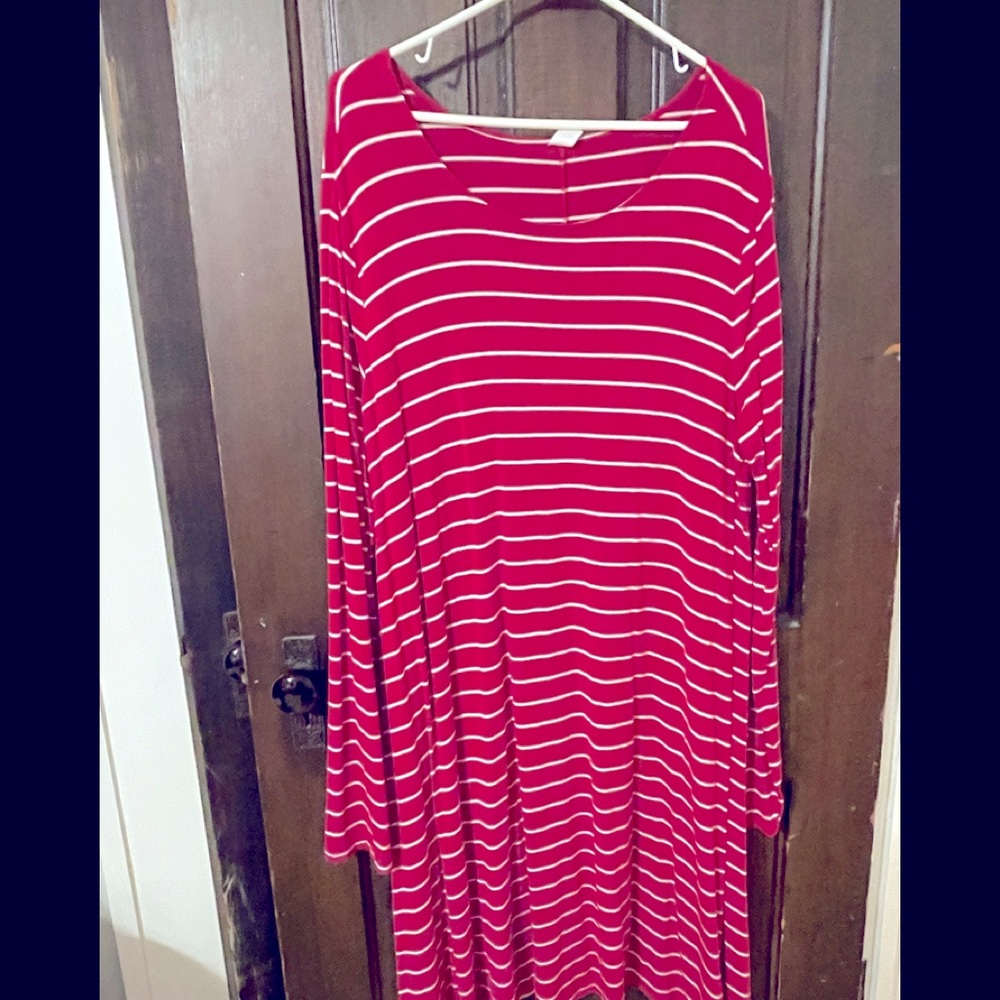 Old Navy XXL red and white stripe fit and flare t-shirt dress